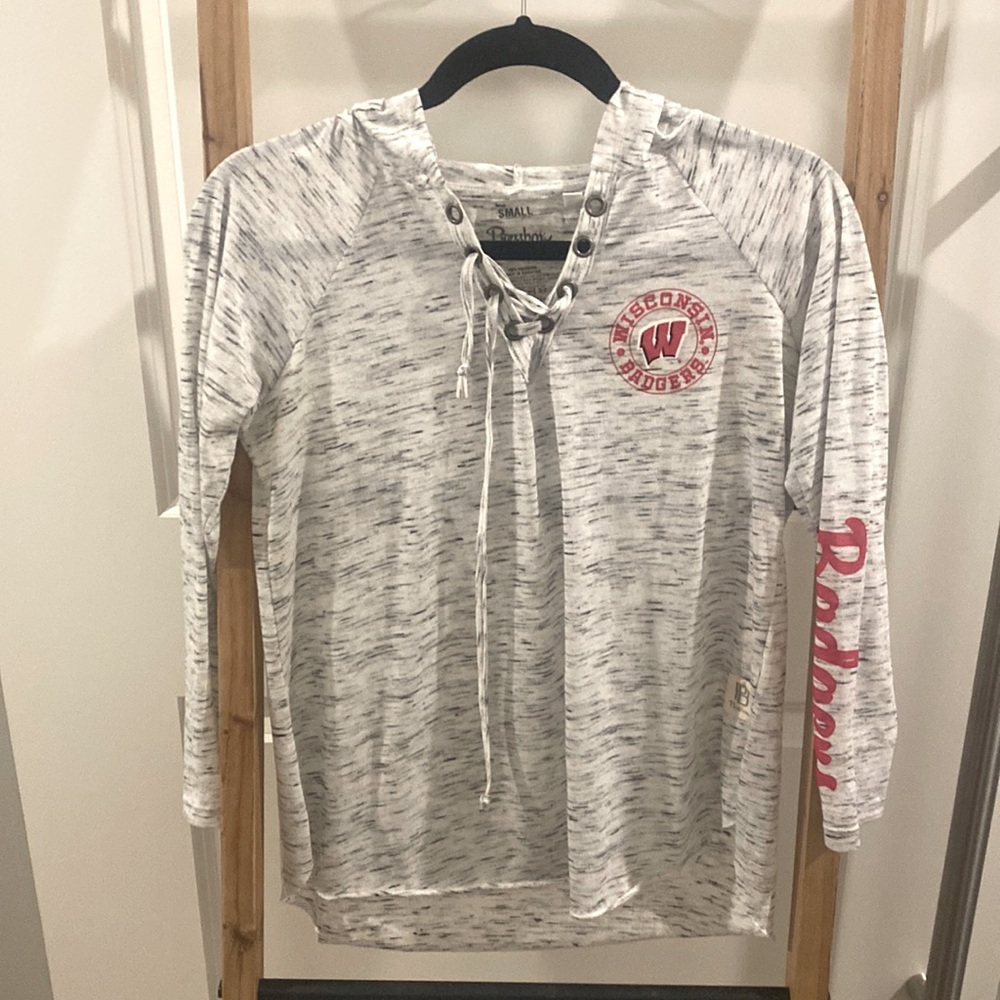 Wisconsin Badgers long sleeve shirt with hood